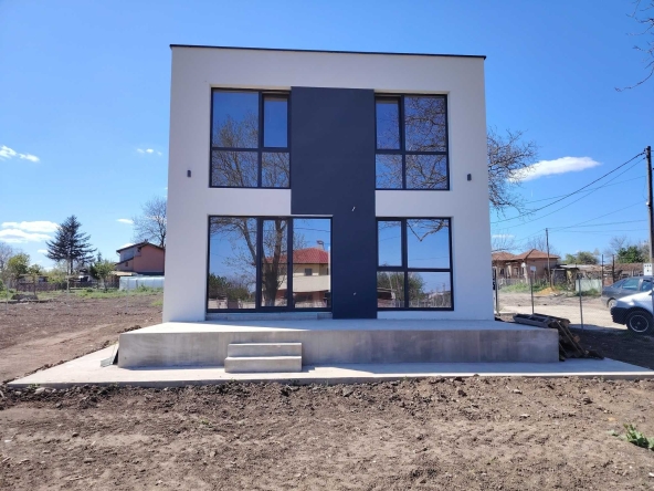 Къща в Добрич, Рилци - 123 кв.м за 1078 €/кв.м - Снимка #1