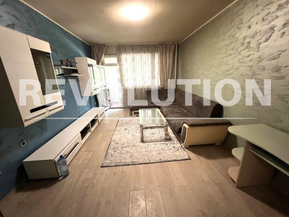 Дава се под наем Тристаен апартамент в Варна, Електрон - 96 кв.м за 600 € - Снимка #1