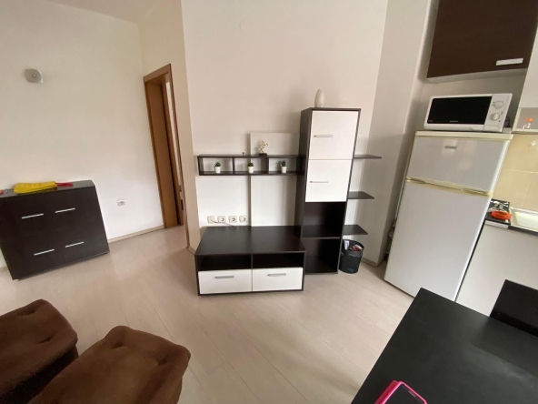 Дава се под наем Двустаен апартамент в София, Яворов - 58 кв.м за 449 € - Снимка #1