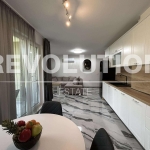 Дава се под наем Двустаен апартамент в к.к. Св.Св. Константин и Елена - 70 кв.м за 800 € - Снимка #1