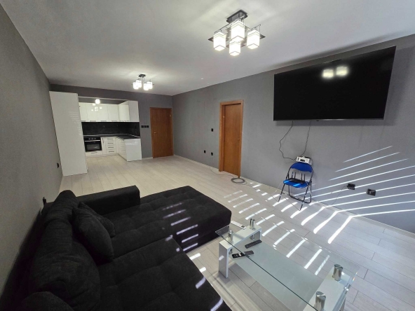 Тристаен апартамент в Стара Загора, Център - 134 кв.м за 993 €/кв.м - Снимка #1