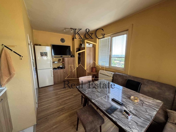 Двустаен апартамент в Разград, Освобождение - 75 кв.м за 1156 €/кв.м - Снимка #1