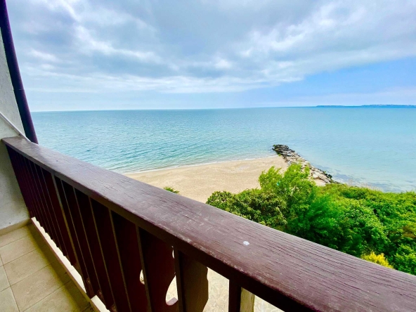 Тристаен апартамент в Свети Влас - 100 кв.м за 1980 €/кв.м - Снимка #1