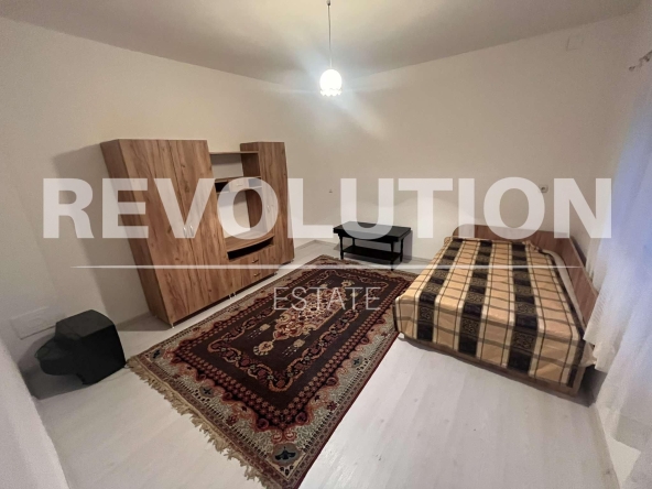 Дава се под наем Едностаен апартамент в Варна, Лятно кино Тракия - 35 кв.м за 320 € - Снимка #1