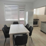 Дава се под наем Четиристаен апартамент в Габрово, Център - 90 кв.м за 357 € - Снимка #1