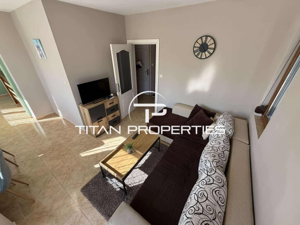 Дава се под наем Тристаен апартамент в Бургас, Изгрев - 80 кв.м за 510 € - Снимка #1