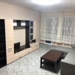 Дава се под наем Двустаен апартамент в Бургас, Меден рудник - зона В - 66 кв.м за 306 € - Снимка #1