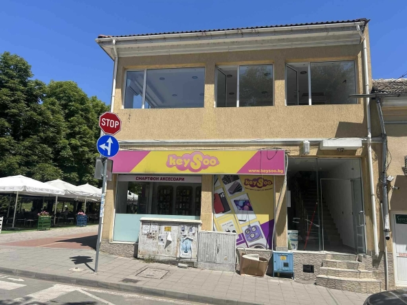 Дава се под наем Магазин в Попово - 20 кв.м за 178.5 € - Снимка #1