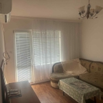 Дава се под наем Тристаен апартамент в Асеновград - 90 кв.м за 306 € - Снимка #1