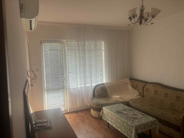 Дава се под наем Тристаен апартамент в Асеновград - 90 кв.м за 306 € - Снимка #1