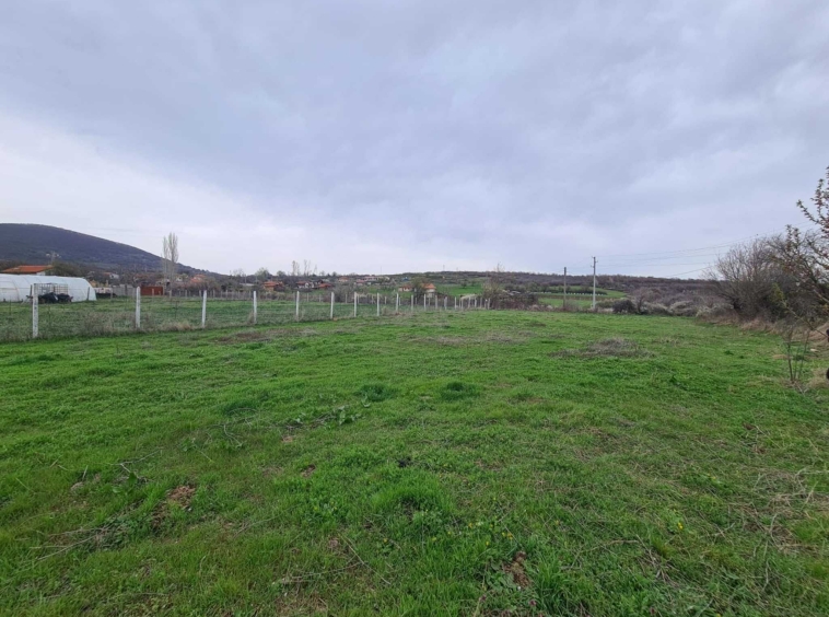 Парцел в с. Спахиево, Област Хасково - 1590 кв.м за 18 €/кв.м - Снимка #1