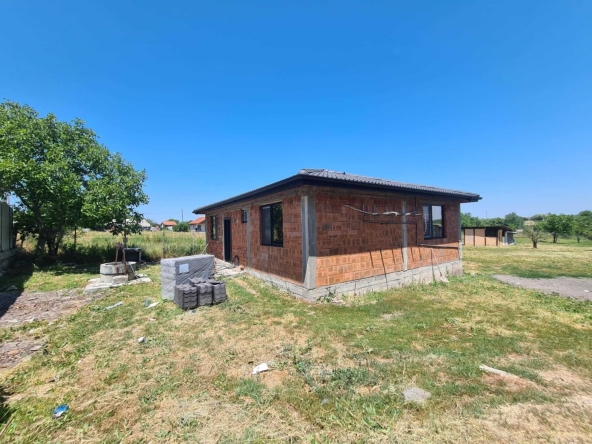 Къща в Хасково, Промишлена зона - Юг - 93 кв.м за 1076 €/кв.м - Снимка #1