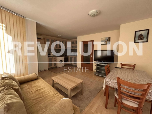 Дава се под наем Тристаен апартамент в Варна, ВИНС - 87 кв.м за 650 € - Снимка #1