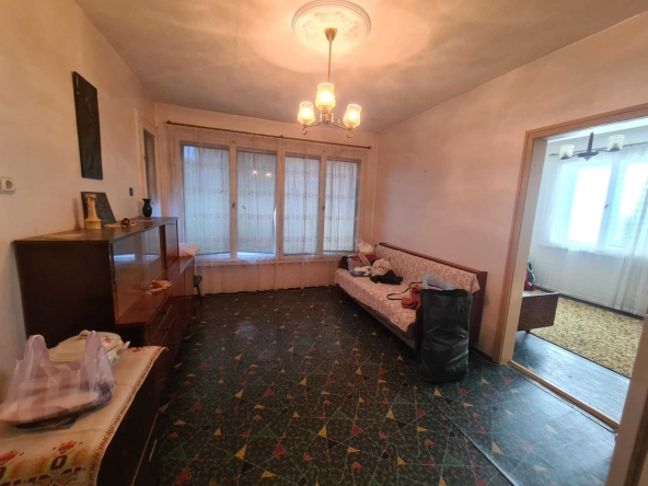 Тристаен апартамент в Хасково, Овчарски - 79 кв.м за 528 €/кв.м - Снимка #1