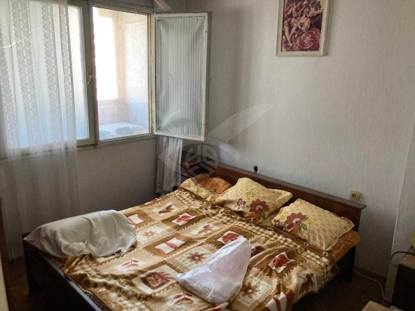 Тристаен апартамент в Пазарджик, Запад - 100 кв.м за 550 €/кв.м - Снимка #1