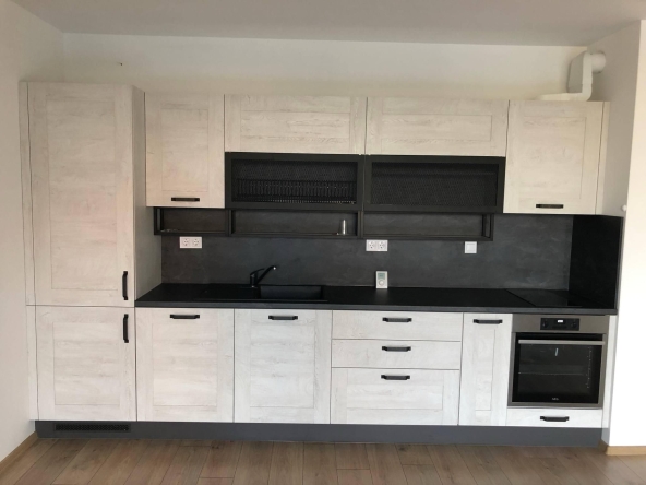 Дава се под наем Тристаен апартамент в София, Манастирски ливади - 115 кв.м за 800 € - Снимка #1