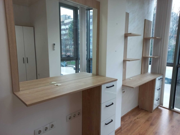 Дава се под наем Едностаен апартамент в Плевен, Идеален център - 20 кв.м за 229.5 € - Снимка #1