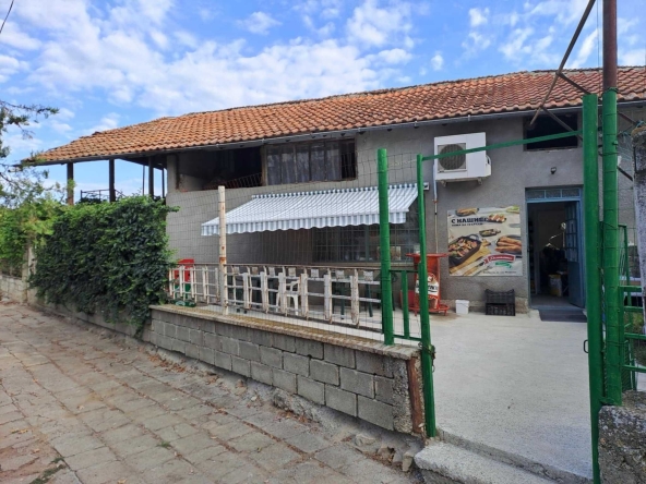 Къща в с. Лозенец, Област Ямбол - 130 кв.м за 208 €/кв.м - Снимка #1