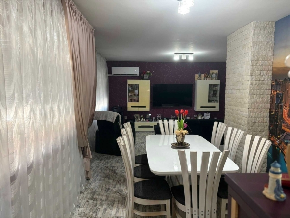 Четиристаен апартамент в Видин, Петко Каравелов - 130 кв.м за 981 €/кв.м - Снимка #1