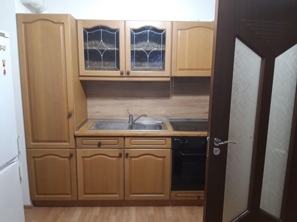 Дава се под наем Двустаен апартамент в Пловдив, Кършияка - 80 кв.м за 375 € - Снимка #1