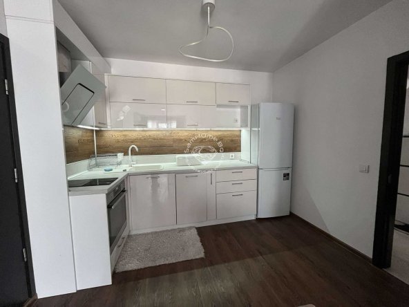 Дава се под наем Тристаен апартамент в Варна, Левски - 75 кв.м за 550 € - Снимка #1