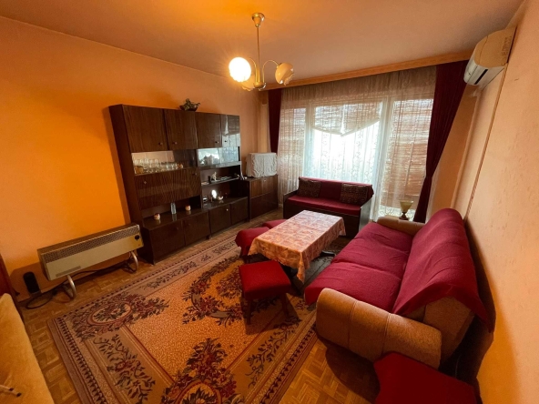 Тристаен апартамент в Карнобат - 65 кв.м за 1000 €/кв.м - Снимка #1