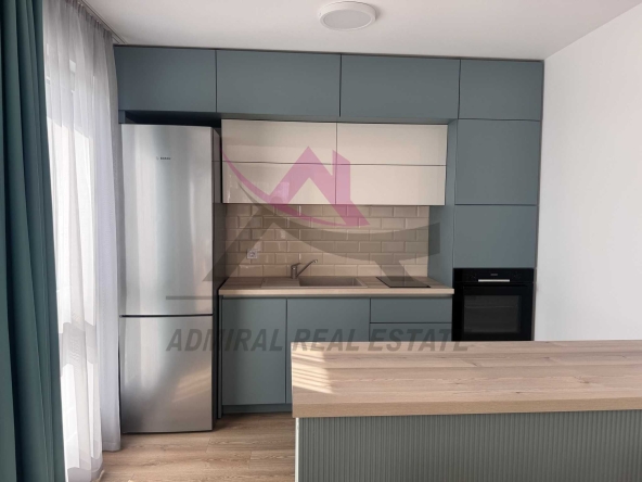 Дава се под наем Двустаен апартамент в Варна, Възраждане 3 - 100 кв.м за 700 € - Снимка #1