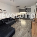 Дава се под наем Двустаен апартамент в Варна, Младост 1 - 65 кв.м за 650 € - Снимка #1