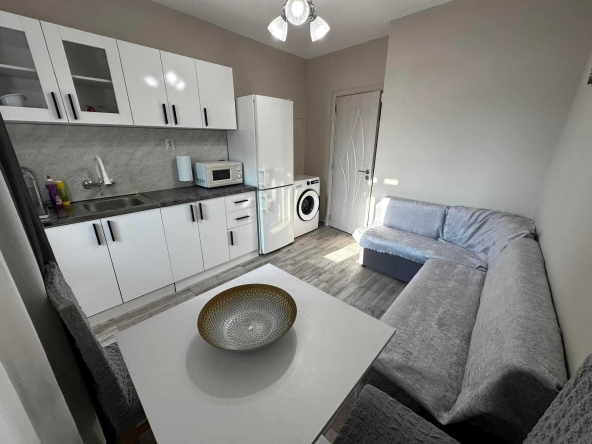 Дава се под наем Тристаен апартамент в Пловдив, Каменица 2 - 70 кв.м за 400 € - Снимка #1