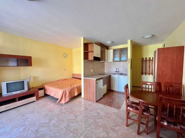 Едностаен апартамент в к.к. Слънчев бряг - 40 кв.м за 1275 €/кв.м - Снимка #1