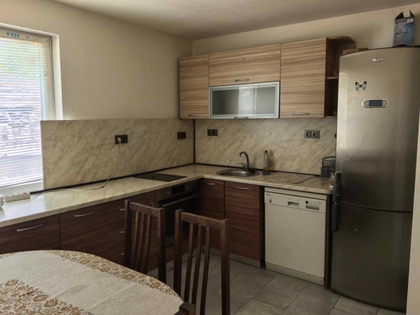 Дава се под наем Къща в София, Модерно предградие - 85 кв.м за 600 € - Снимка #1