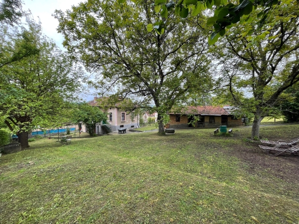 Къща в с. Румянцево, Област Ловеч - 150 кв.м за 527 €/кв.м - Снимка #1