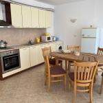 Тристаен апартамент в с. Божурец, Област Добрич - 120 кв.м за 409 €/кв.м - Снимка #1