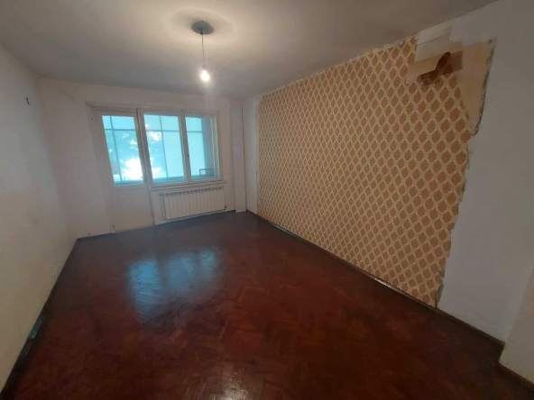 Четиристаен апартамент в Търговище, Вароша - 108 кв.м за 992 €/кв.м - Снимка #1