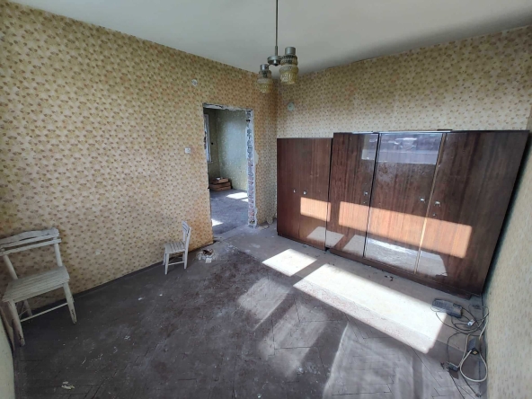 Тристаен апартамент в Пловдив, Остромила - 74 кв.м за 1271 €/кв.м - Снимка #1