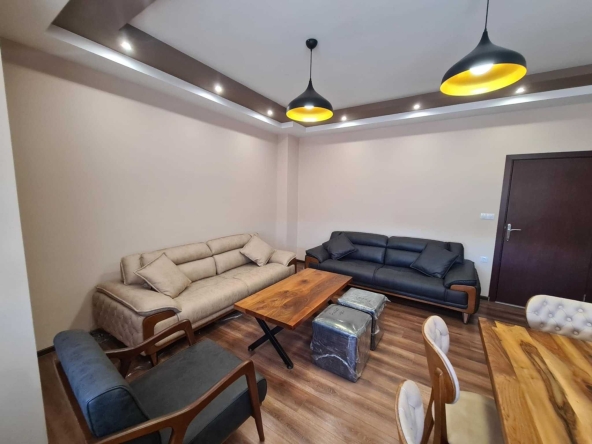 Тристаен апартамент в Хасково, Бадема - 115 кв.м за 1914 €/кв.м - Снимка #1