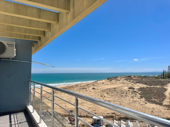 Двустаен апартамент в Несебър - 70 кв.м за 2100 €/кв.м - Снимка #1