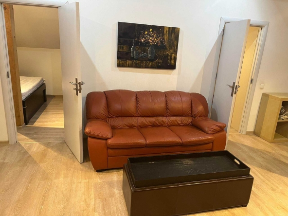 Дава се под наем Тристаен апартамент в София, Медицинска академия - 65 кв.м за 700 € - Снимка #1