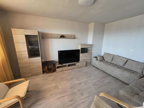 Дава се под наем Тристаен апартамент в София, Красно село - 120 кв.м за 820 € - Снимка #1
