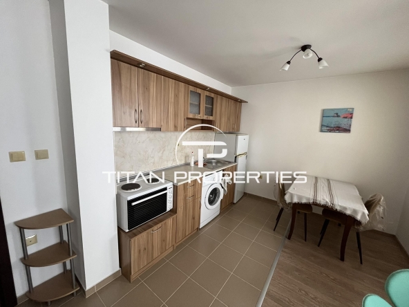 Дава се под наем Двустаен апартамент в Варна, Център - 55 кв.м за 409 € - Снимка #1