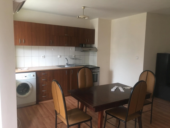 Дава се под наем Двустаен апартамент в Пловдив, Кършияка - 54 кв.м за 230 € - Снимка #1