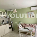 Дава се под наем Двустаен апартамент в Варна, Зимно кино Тракия - 60 кв.м за 375 € - Снимка #1