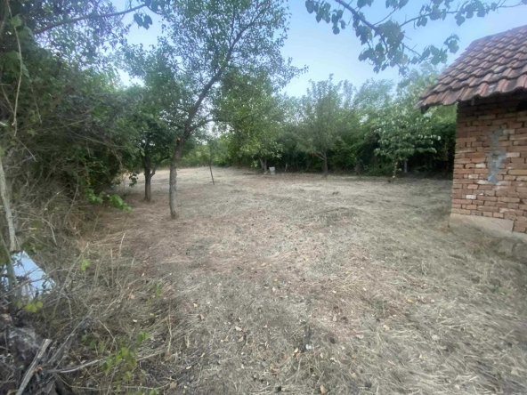 Къща в Плевен, Сторгозия - 20 кв.м за 1500 €/кв.м - Снимка #1