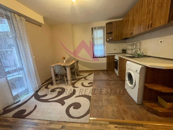 Дава се под наем Двустаен апартамент в Варна, Общината - 50 кв.м за 400 € - Снимка #1