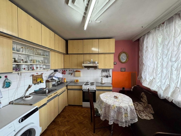 Тристаен апартамент в Видин, Христо Ботев - 109 кв.м за 726 €/кв.м - Снимка #1