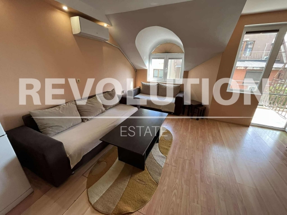 Дава се под наем Двустаен апартамент в Варна, Цветен квартал - 70 кв.м за 375 € - Снимка #1