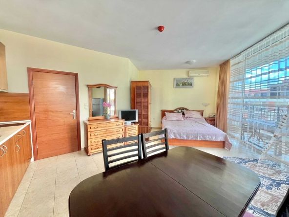 Едностаен апартамент в к.к. Слънчев бряг - 52 кв.м за 1443 €/кв.м - Снимка #1