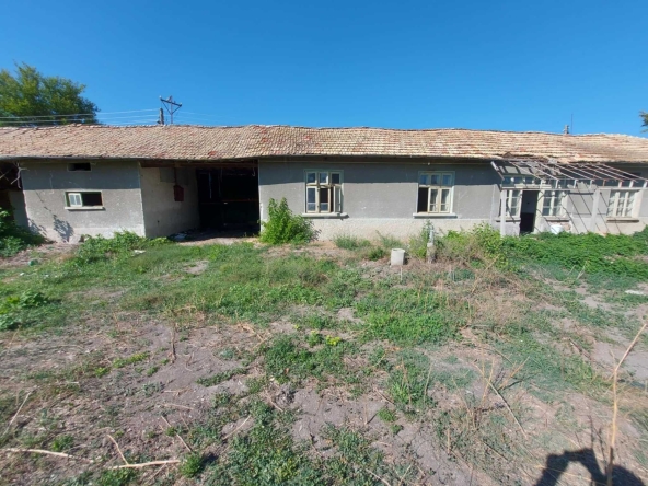 Къща в с. Алваново, Област Търговище - 80 кв.м за 185 €/кв.м - Снимка #1