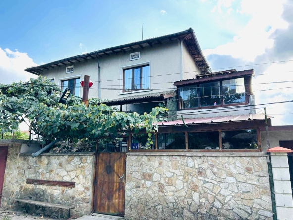 Къща в с. Стефаново, Област Добрич - 110 кв.м за 788 €/кв.м - Снимка #1