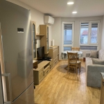 Дава се под наем Тристаен апартамент в Варна, Победа - 87 кв.м за 612 € - Снимка #1